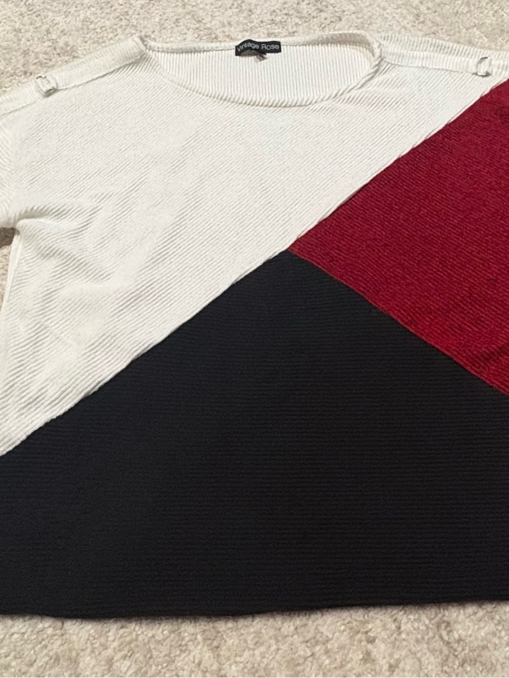 Vintage Rose Colorblock Scoop Neck Sweater - White, Red, Black